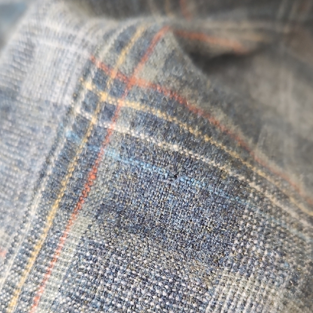 Pendleton Wool Button Up *flawed* - Picture 5 of 8